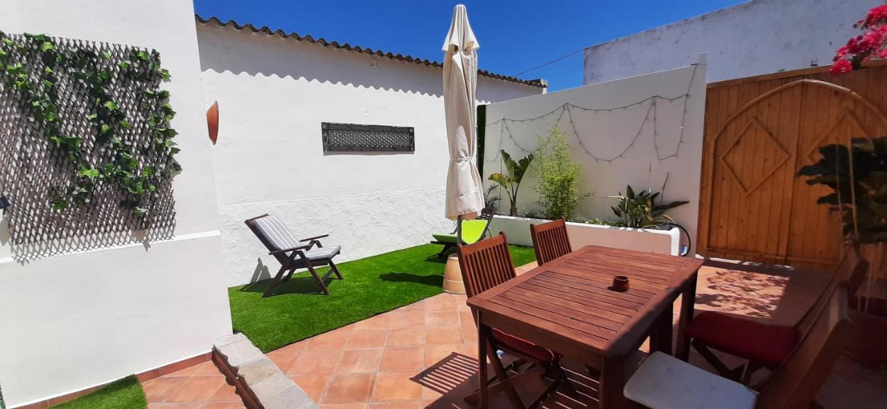 La Buganvilla Facinas Exteriér fotografie